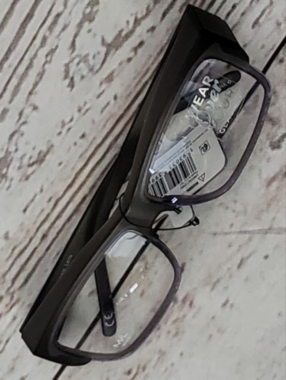 Foster Grant E fits over bluelight protection glasses M/L greige
